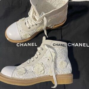 (SOLD)Authentic Chanel Boots